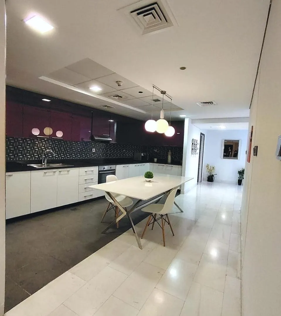 Full Marina View Cayan Tower Apartment Dubai