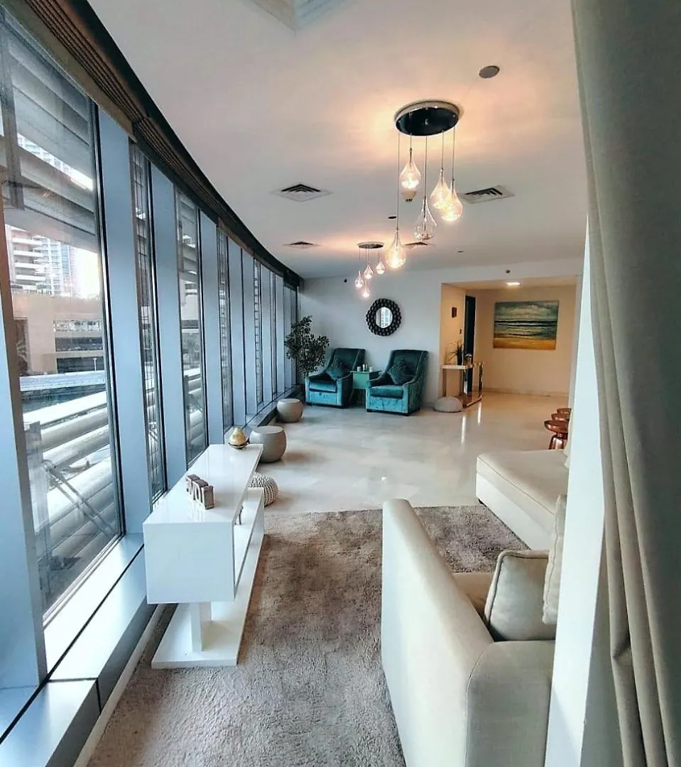 Full Marina View Cayan Tower Daire Dubai